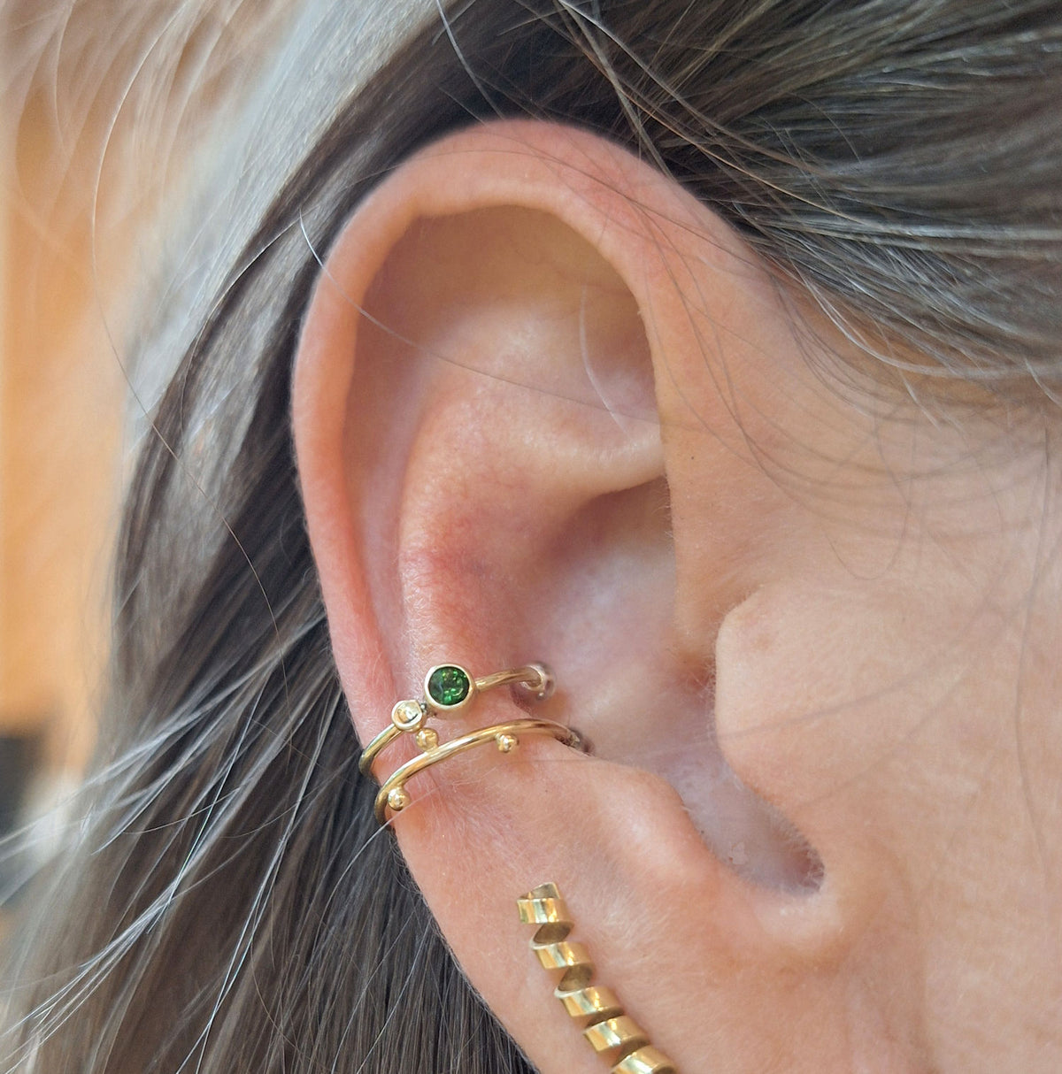 Gouden earcuff | Toermalijn