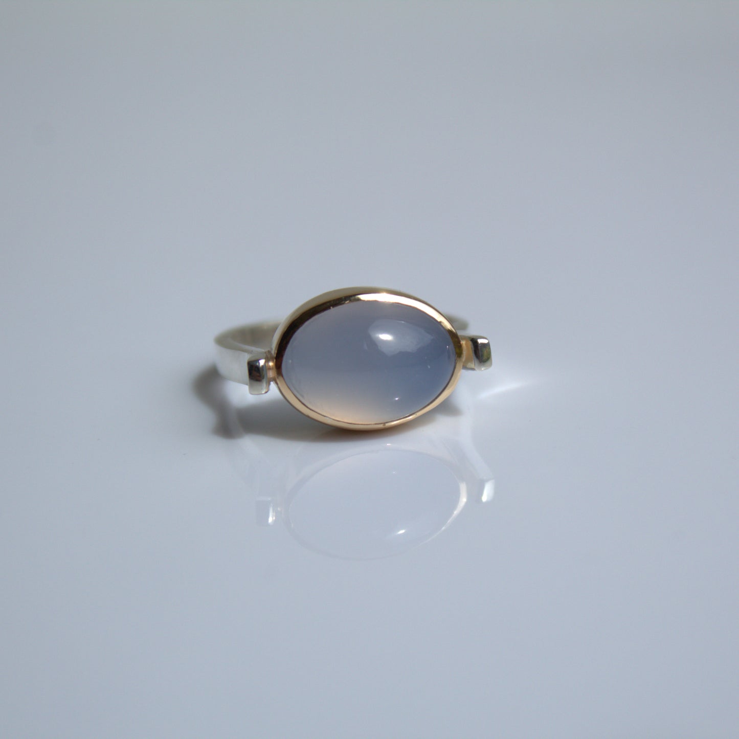 Chalcedoon ring