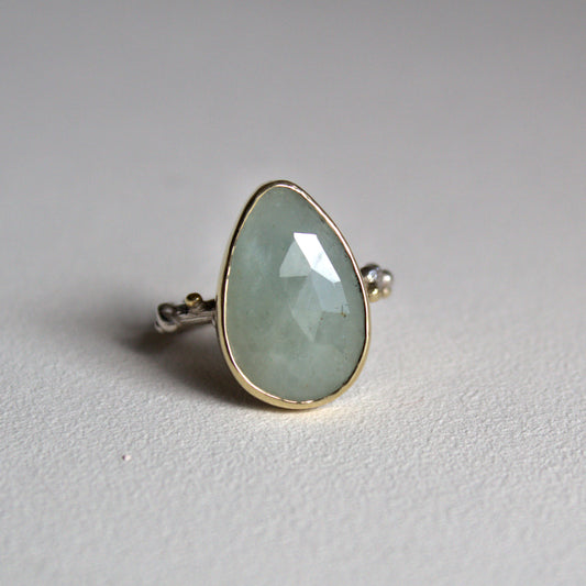 Milky aquamarijn ring goud handgemaakt