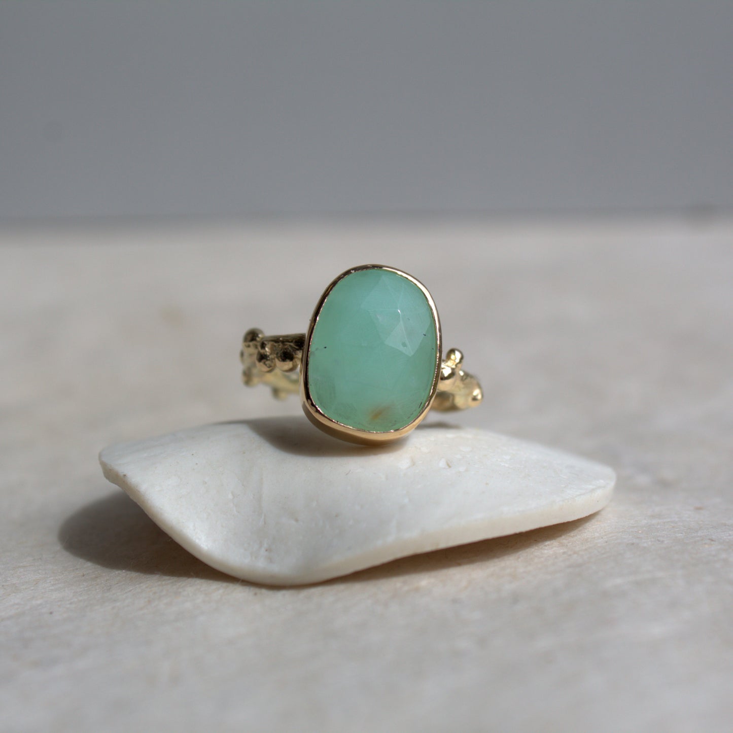 Lentekroon ring goud Chrysopraas