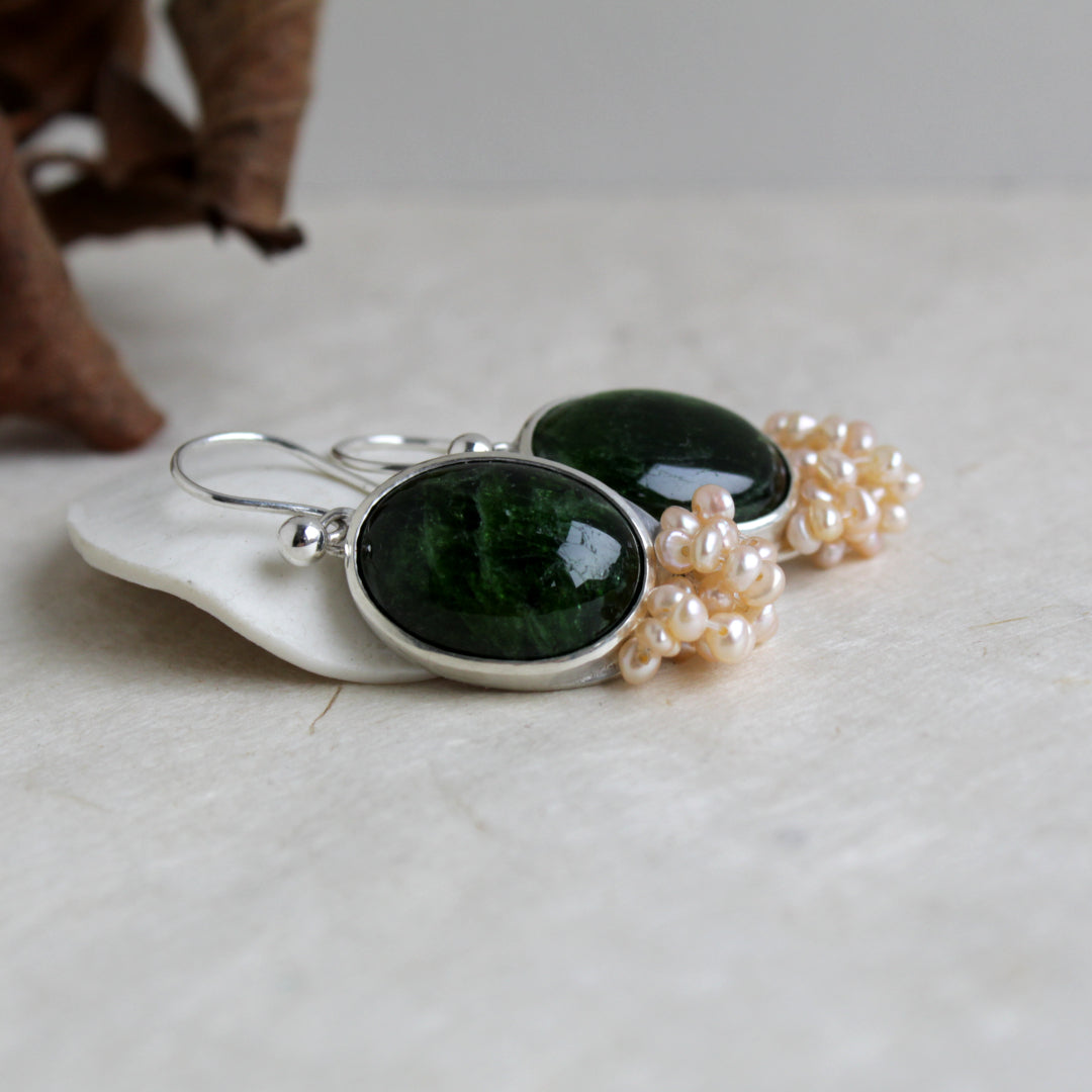 Groene chroom diopsiet oorbellen, flirt jewels.