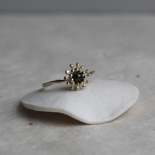 Snowflower ribbon ring goud met toermalijn