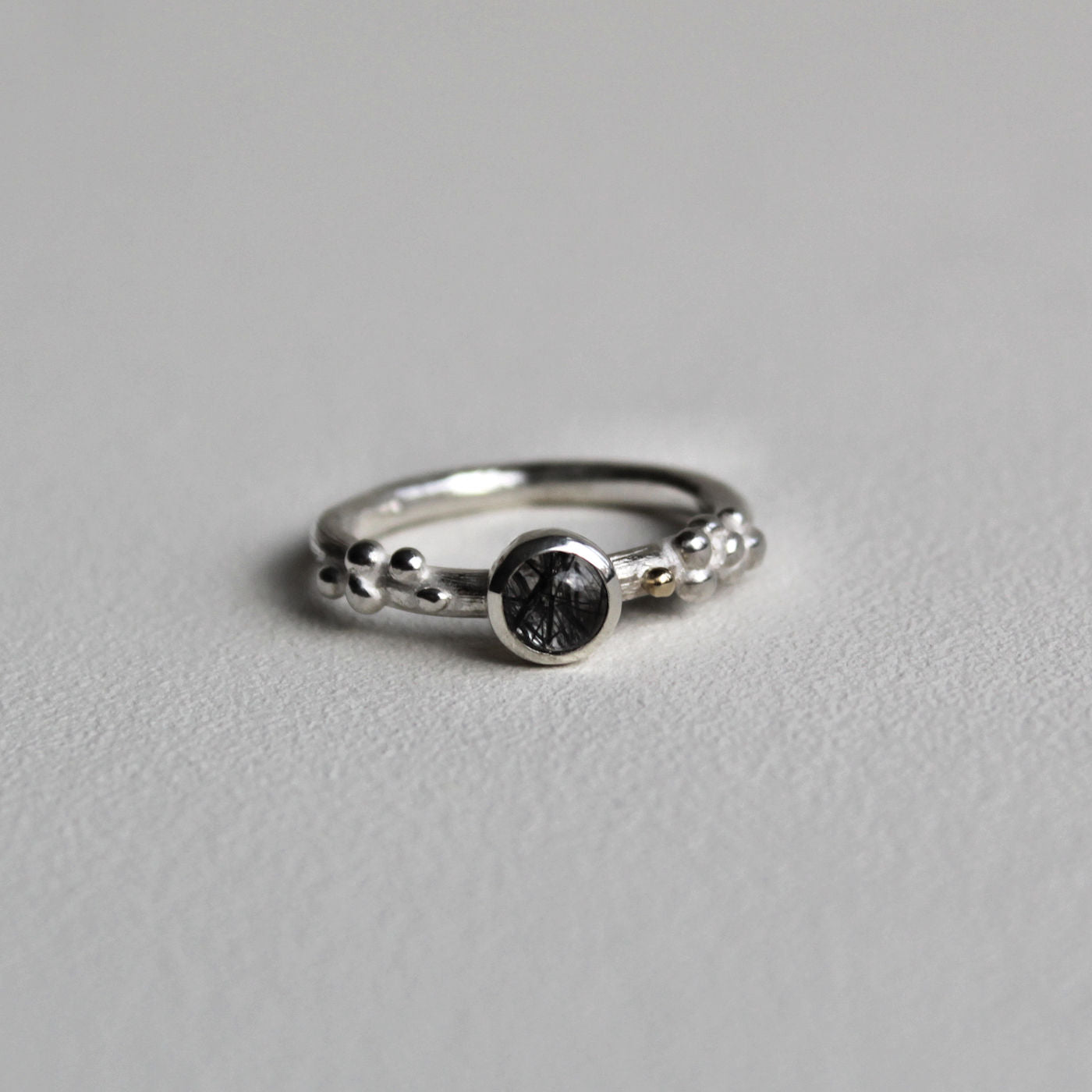 zilveren ring met toermalijnkwarts